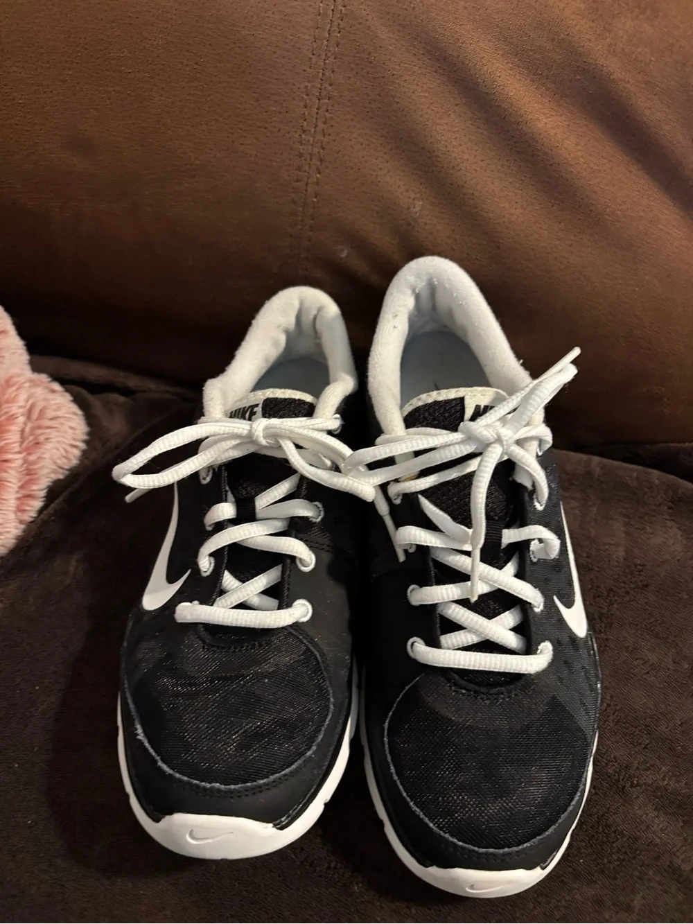 Nike Black and White Women's Athletic Sneakers